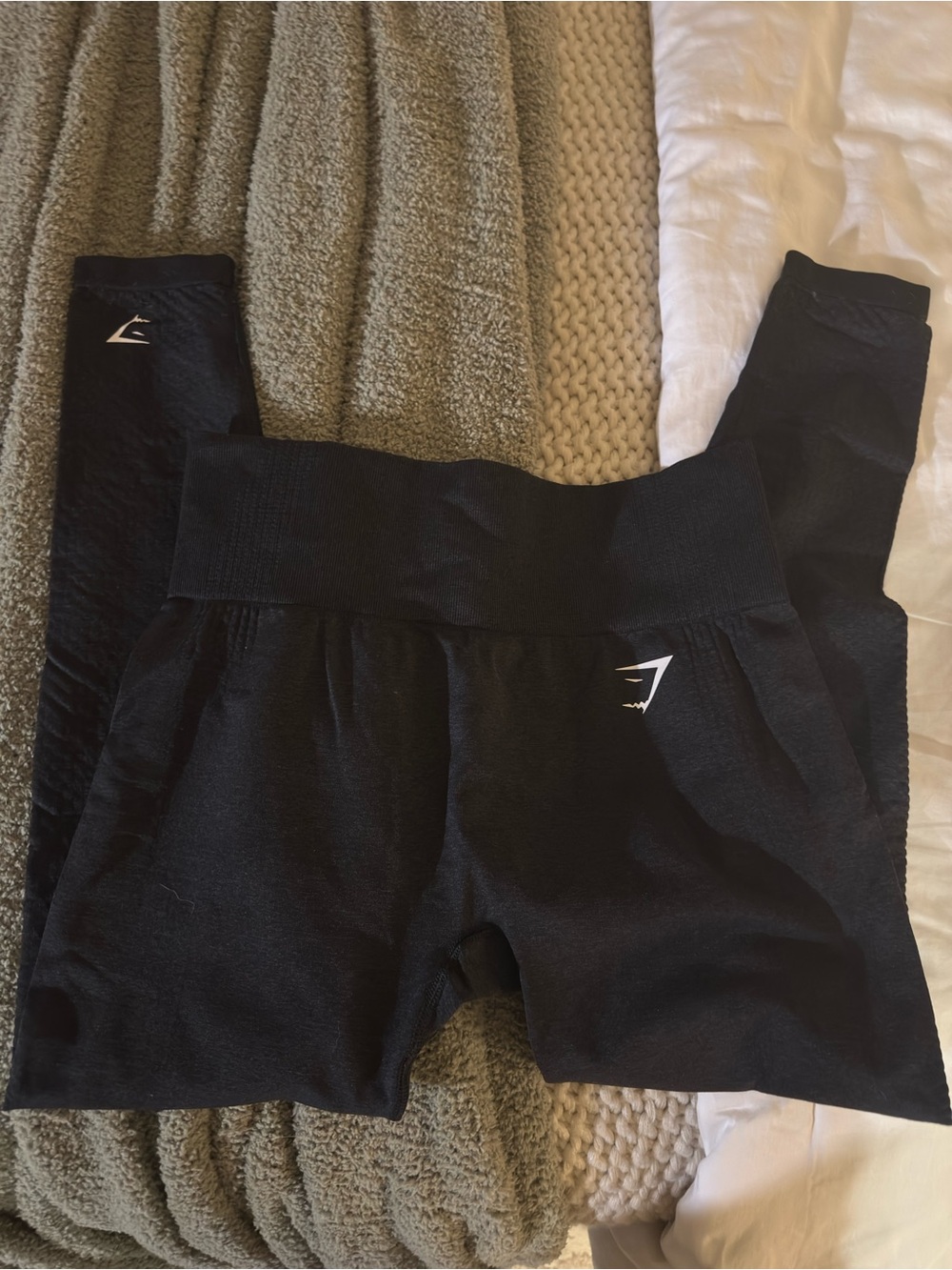 Gymshark Leggings in Black - Performance Bottoms